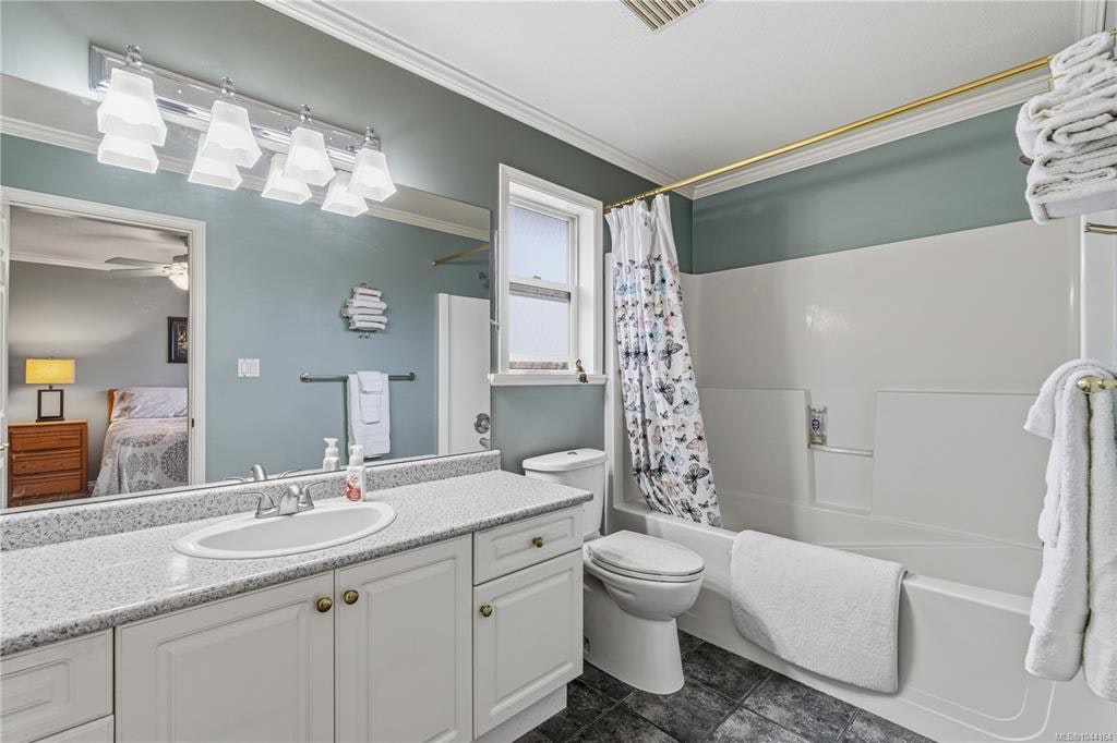1107 Aery View Way, French Creek, BC, V9P 2N9 - 34