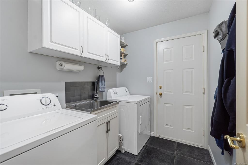 1107 Aery View Way, French Creek, BC, V9P 2N9 - 35