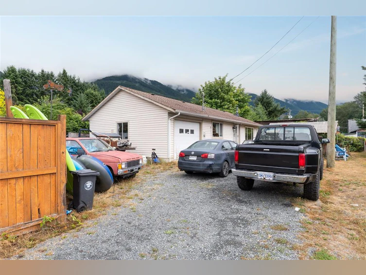 135 Macdonald Road, Lake Cowichan, BC, V0R 2G0 - 17