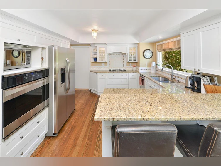 218 Beach Drive, Oak Bay, BC, V8S 2M1 - 25