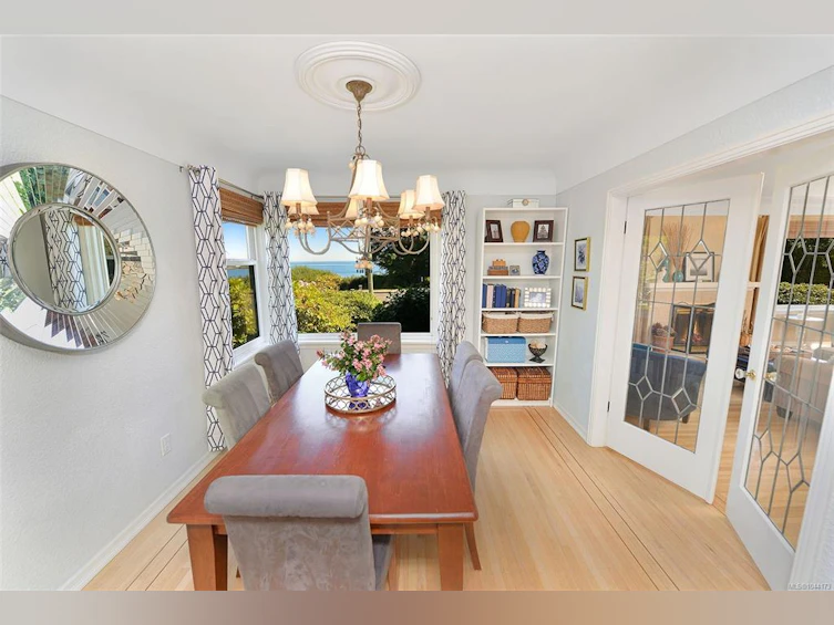 218 Beach Drive, Oak Bay, BC, V8S 2M1 - 21