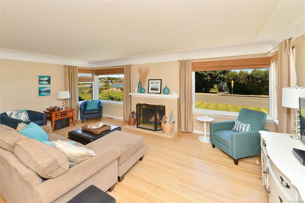 218 Beach Drive, Oak Bay, BC, V8S 2M1 - 17