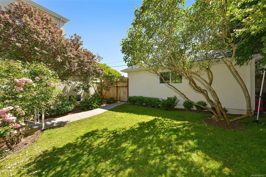 218 Beach Drive, Oak Bay, BC, V8S 2M1 - 62