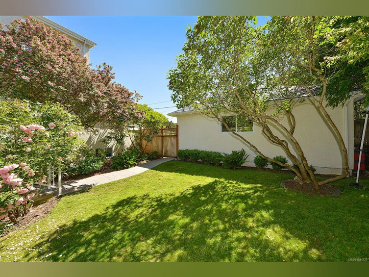 218 Beach Drive, Oak Bay, BC, V8S 2M1 - 62