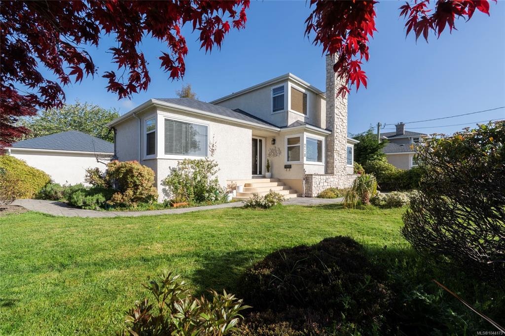 218 Beach Drive - 5