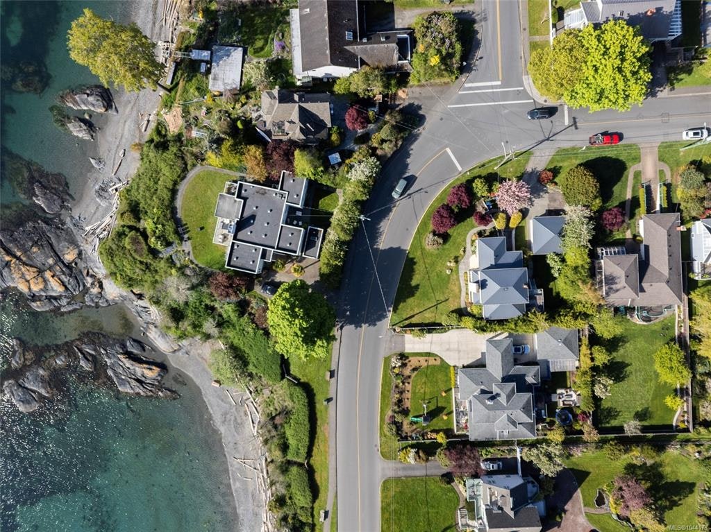 218 Beach Drive, Oak Bay, BC, V8S 2M1 - 7