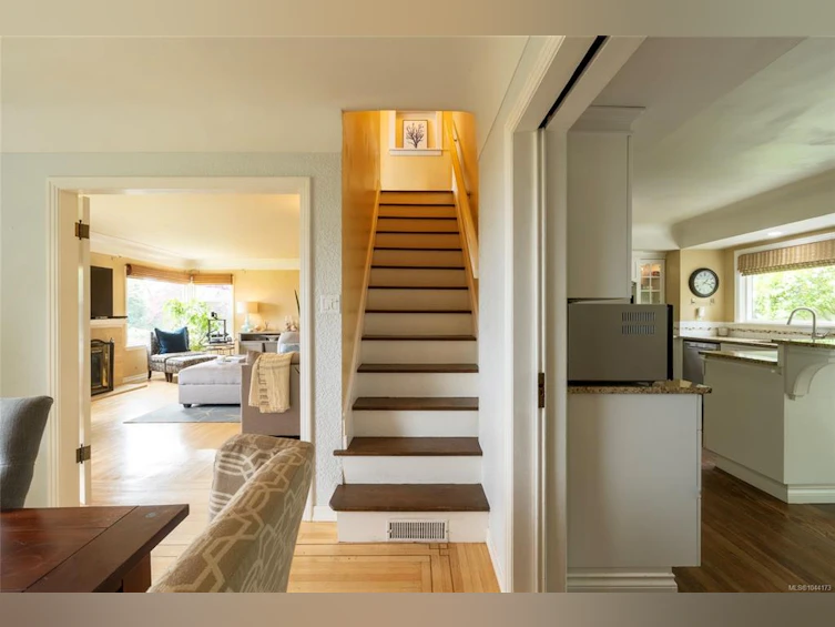 218 Beach Drive, Oak Bay, BC, V8S 2M1 - 33