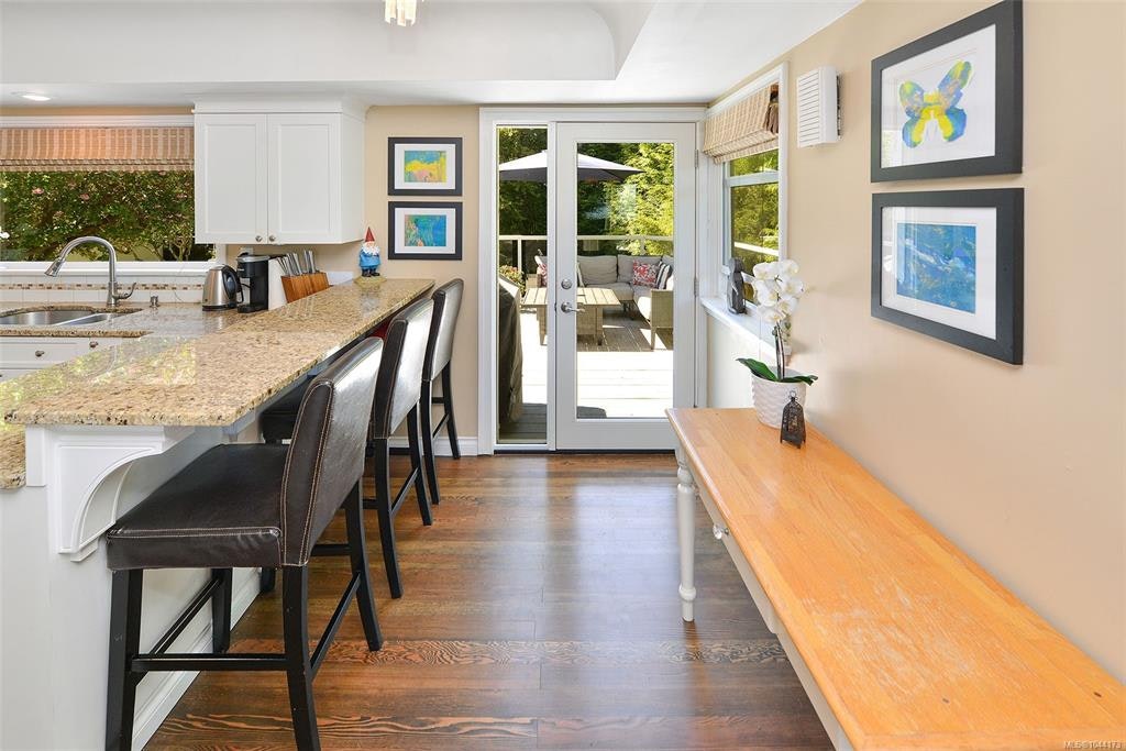 218 Beach Drive, Oak Bay, BC, V8S 2M1 - 23