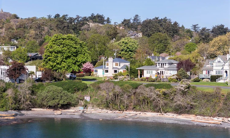 218 Beach Drive