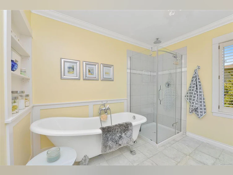 218 Beach Drive, Oak Bay, BC, V8S 2M1 - 40