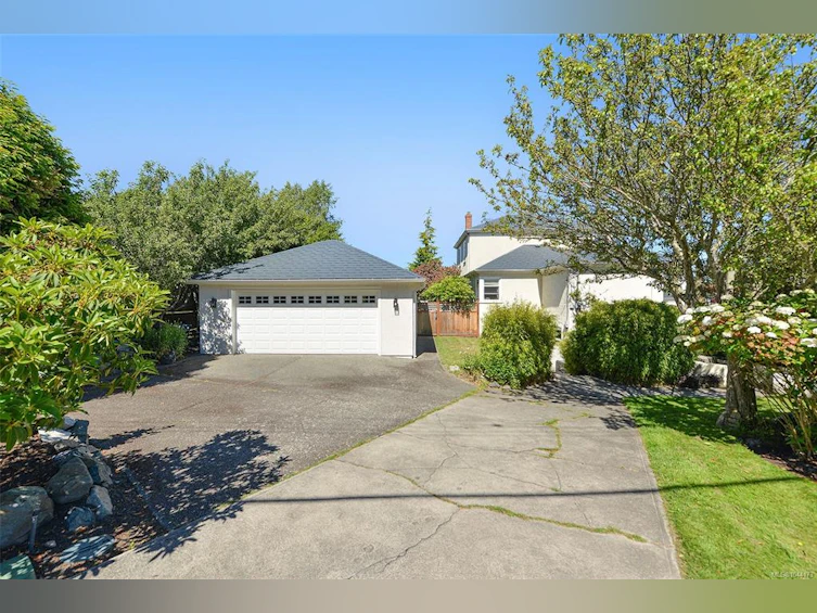 218 Beach Drive, Oak Bay, BC, V8S 2M1 - 10