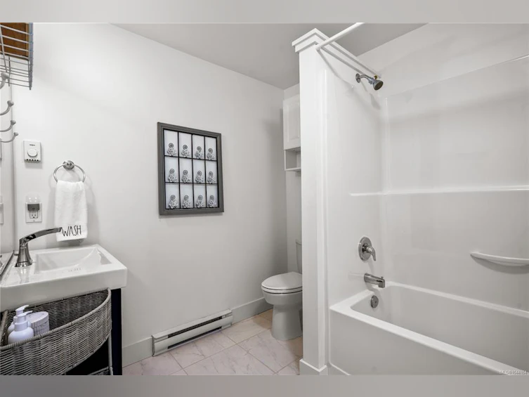 2618 Mill Bay Road, Mill Bay, BC, V8H 1C9 - 35