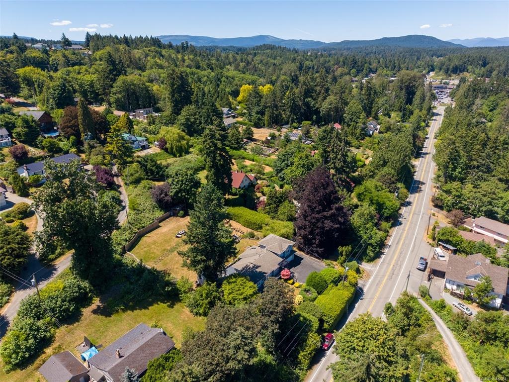 2618 Mill Bay Road, Mill Bay, BC, V8H 1C9 - 70