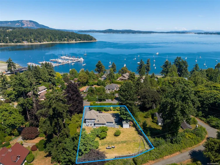 2618 Mill Bay Road, Mill Bay, BC, V8H 1C9 - 2