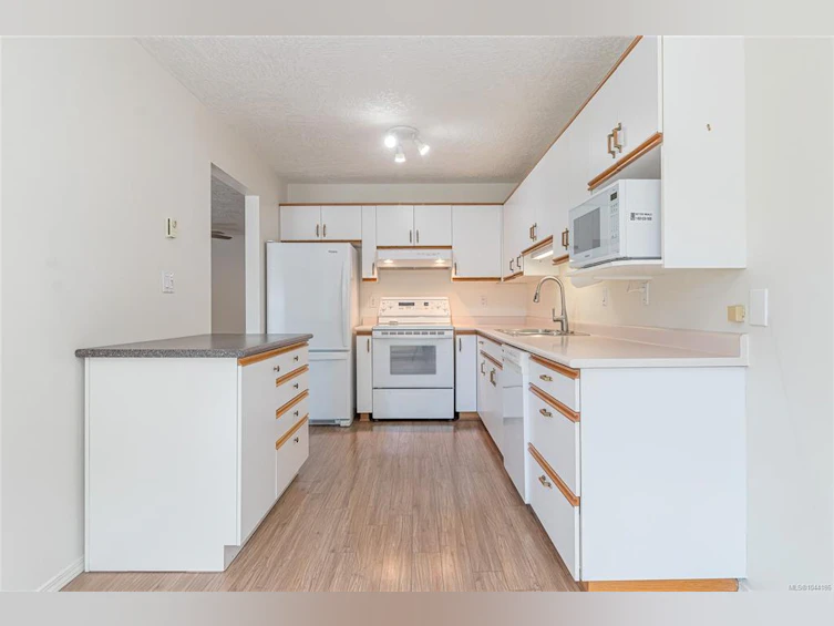 207-273 Coronation Avenue, Duncan, BC, V9L 2T1 - 13