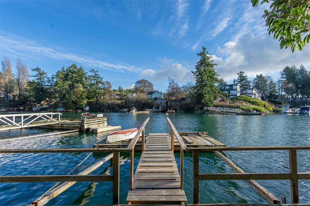 310 Bessborough Avenue, View Royal, BC, V9B 1T7 - 3