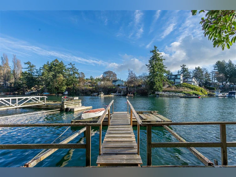 310 Bessborough Avenue, View Royal, BC, V9B 1T7 - 3