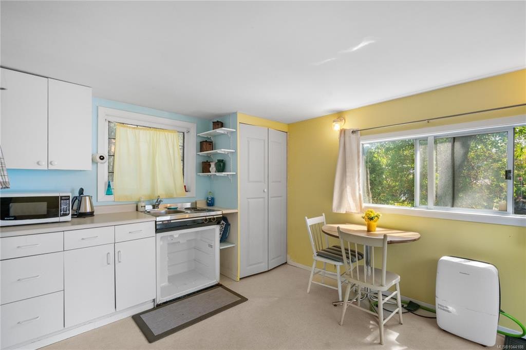 310 Bessborough Avenue, View Royal, BC, V9B 1T7 - 16