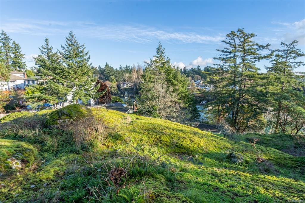 310 Bessborough Avenue, View Royal, BC, V9B 1T7 - 30