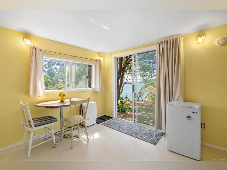 310 Bessborough Avenue, View Royal, BC, V9B 1T7 - 13