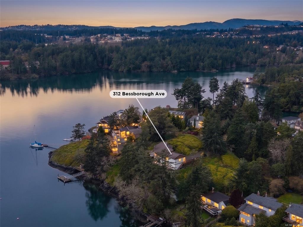 312 Bessborough Avenue, View Royal, BC, V9B 1T7 - 2