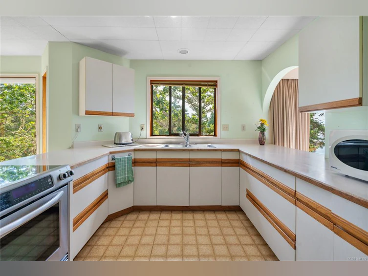 312 Bessborough Avenue, View Royal, BC, V9B 1T7 - 22