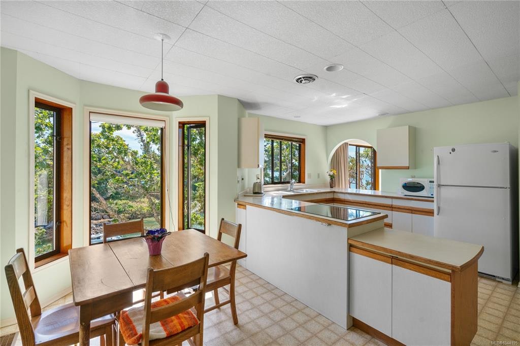 312 Bessborough Avenue, View Royal, BC, V9B 1T7 - 25