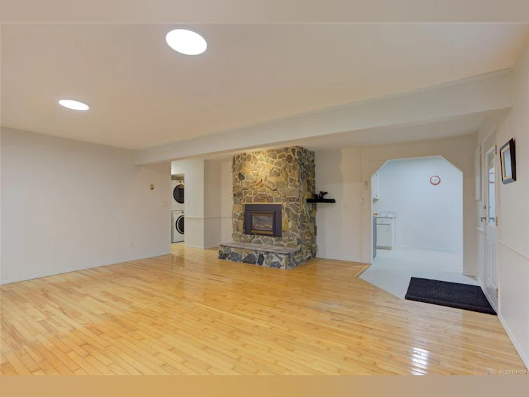 8147 Shasta Road, Crofton, BC, V0R 1K0 - 10