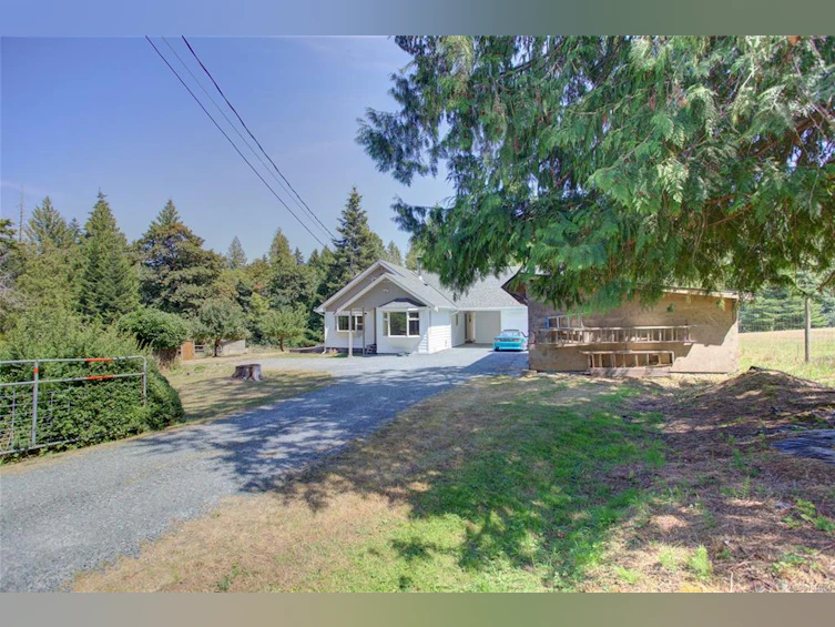 8147 Shasta Road, Crofton, BC, V0R 1K0