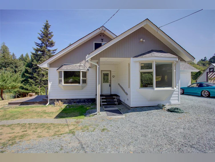 8147 Shasta Road, Crofton, BC, V0R 1K0 - 2