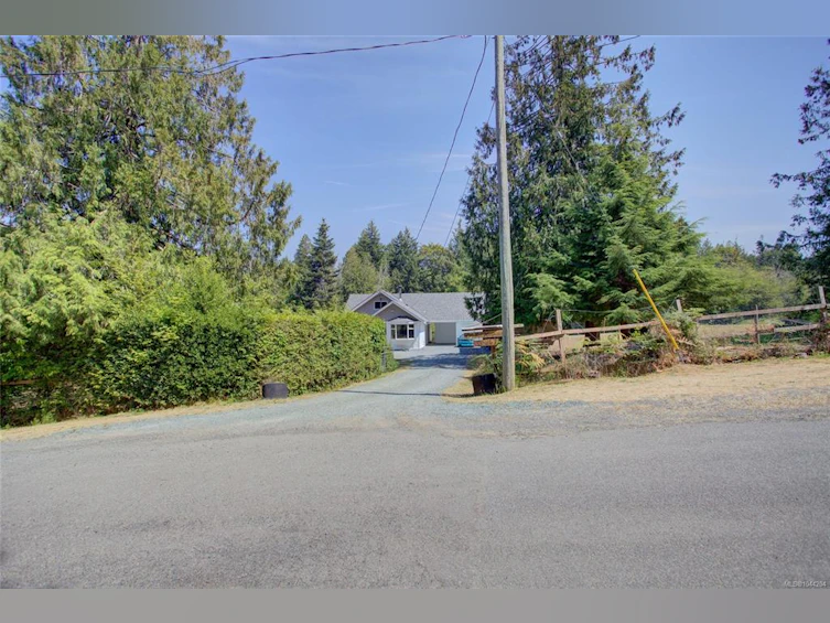 8147 Shasta Road, Crofton, BC, V0R 1K0 - 6