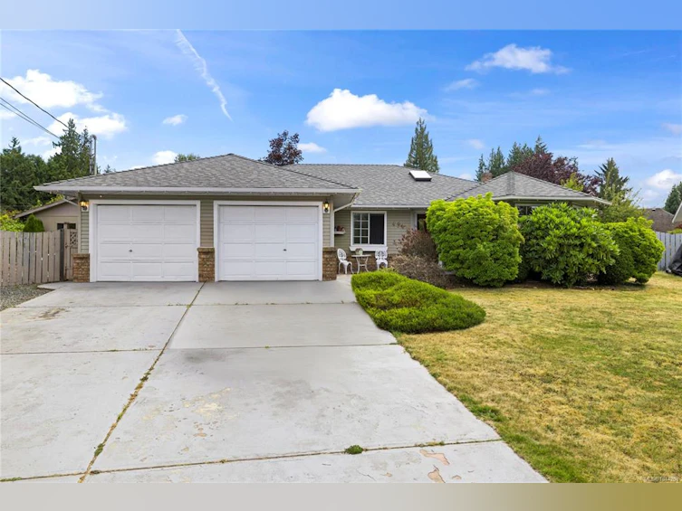 494 Rowan Drive, Qualicum Beach, BC, V9K 1K1