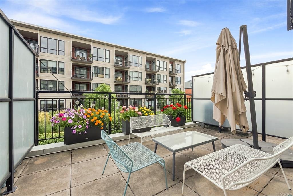 215-517 Fisgard Street - 5