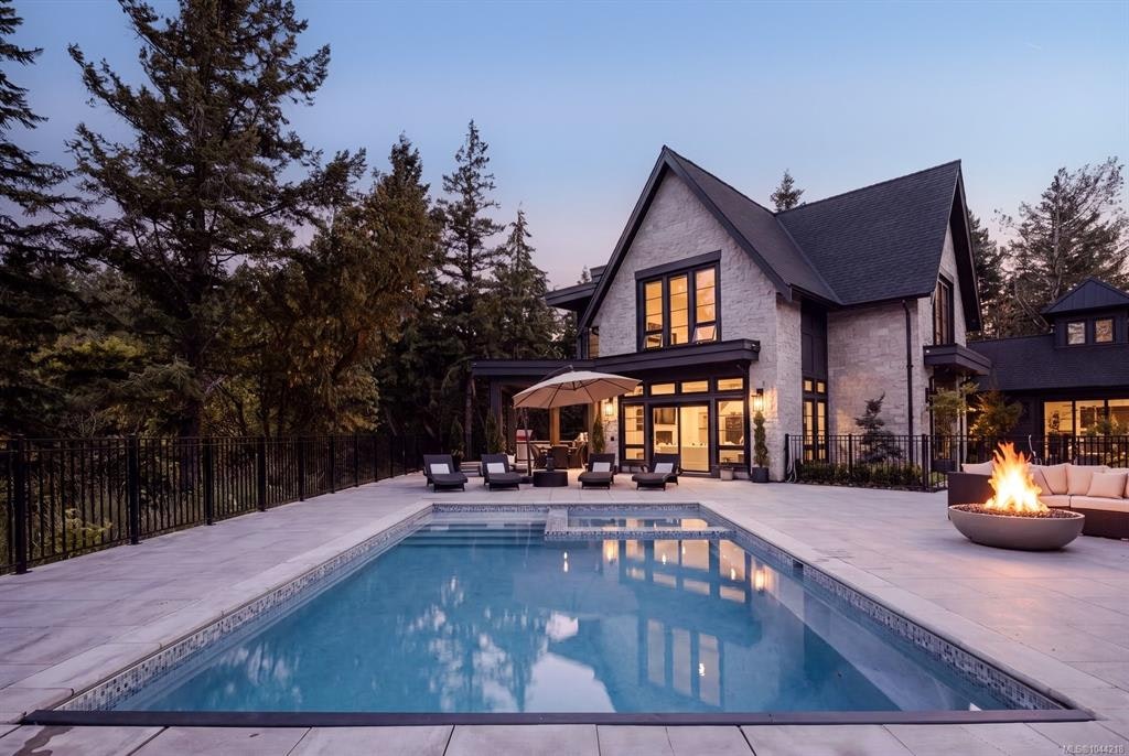 2060 Pinehurst Terrace, Langford, BC, V9B 3S3