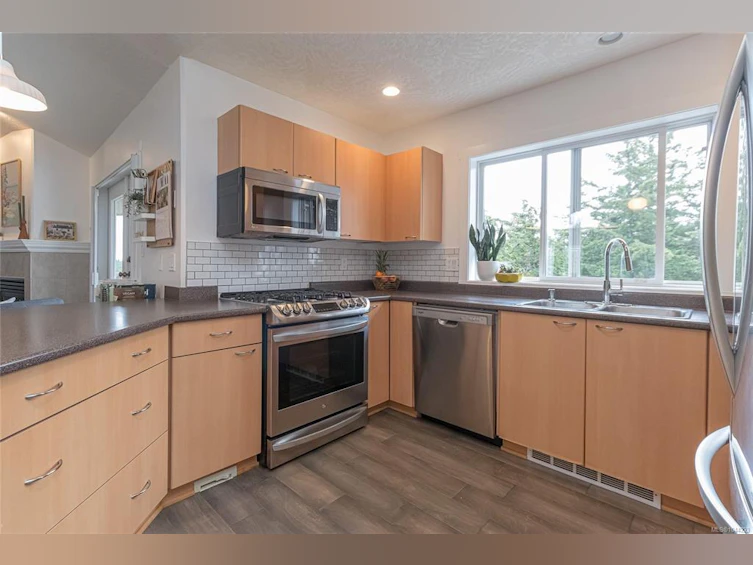 560 Tory Place, Colwood, BC, V9C 3S2 - 13