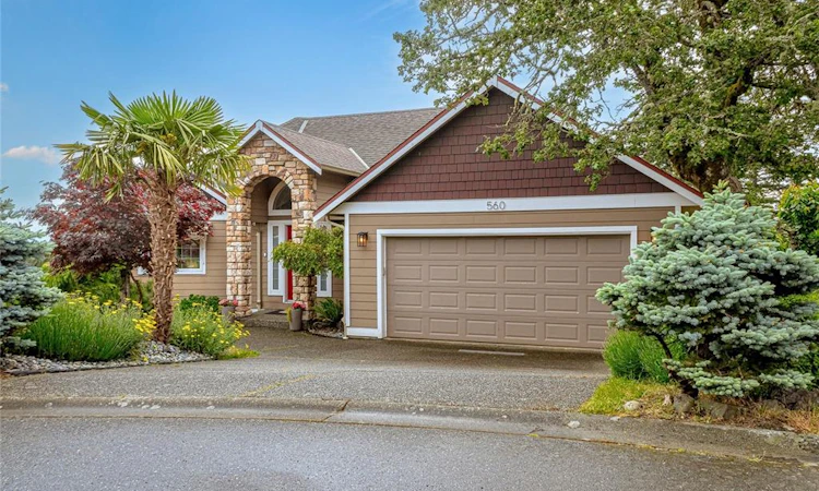 560 Tory Place