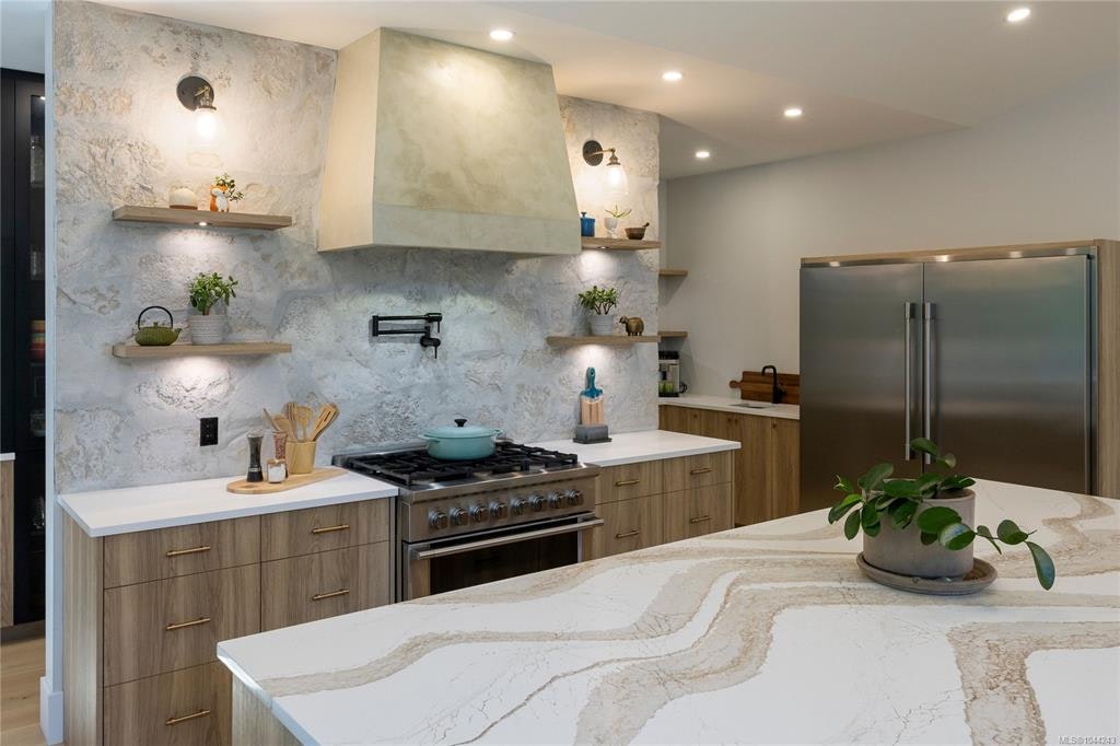 613 Medalist Avenue, Colwood, BC, V9C 0R7 - 10