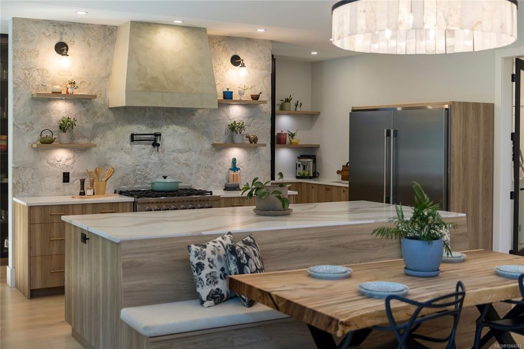 613 Medalist Avenue, Colwood, BC, V9C 0R7 - 13