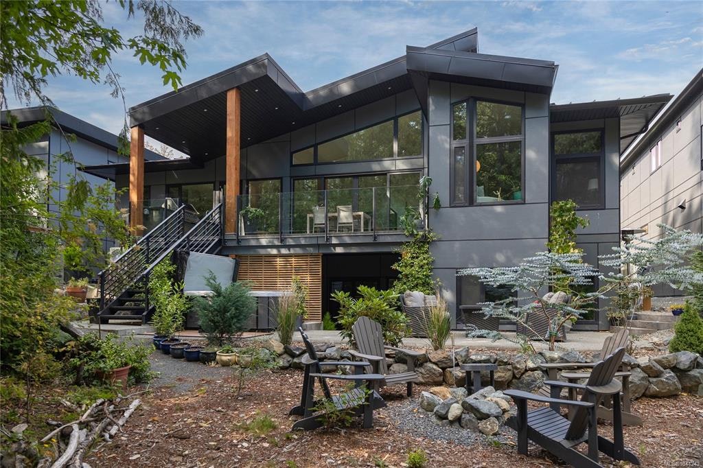 613 Medalist Avenue, Colwood, BC, V9C 0R7