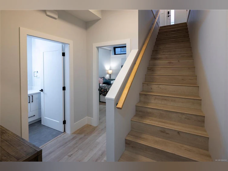 613 Medalist Avenue, Colwood, BC, V9C 0R7 - 36