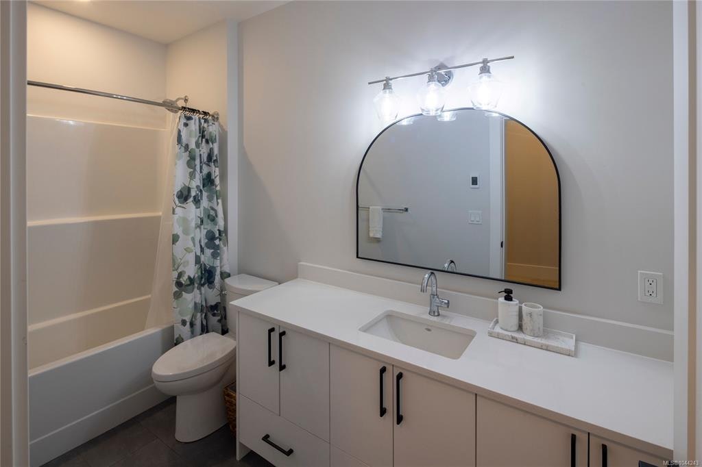 613 Medalist Avenue, Colwood, BC, V9C 0R7 - 45