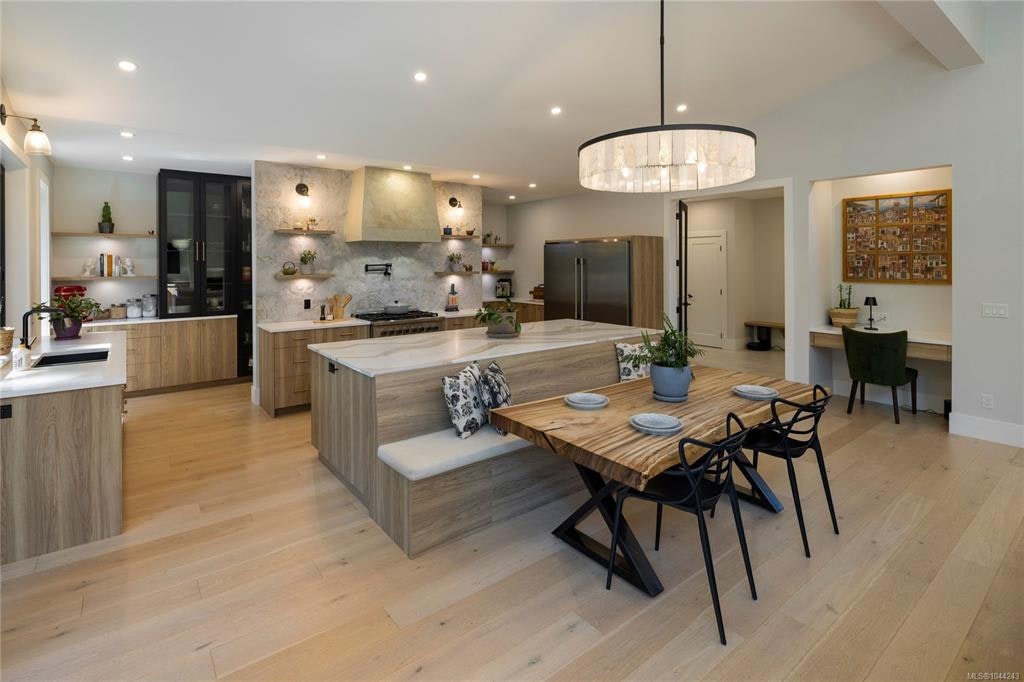 613 Medalist Avenue, Colwood, BC, V9C 0R7 - 9