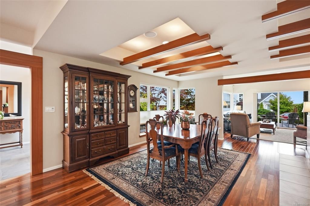 880 Bluffs Drive, Qualicum Beach, BC, V9K 0A2 - 23