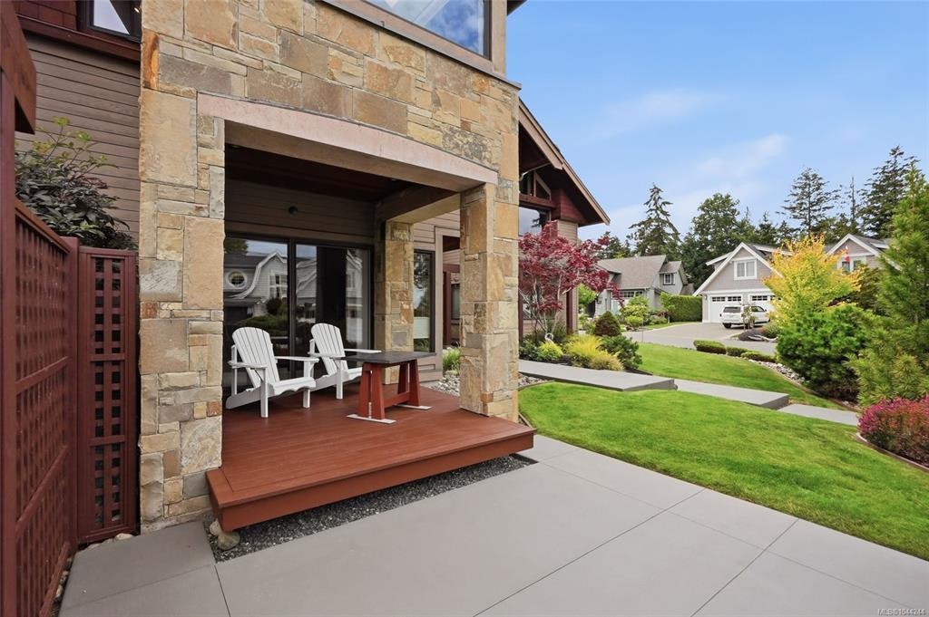 880 Bluffs Drive, Qualicum Beach, BC, V9K 0A2 - 21