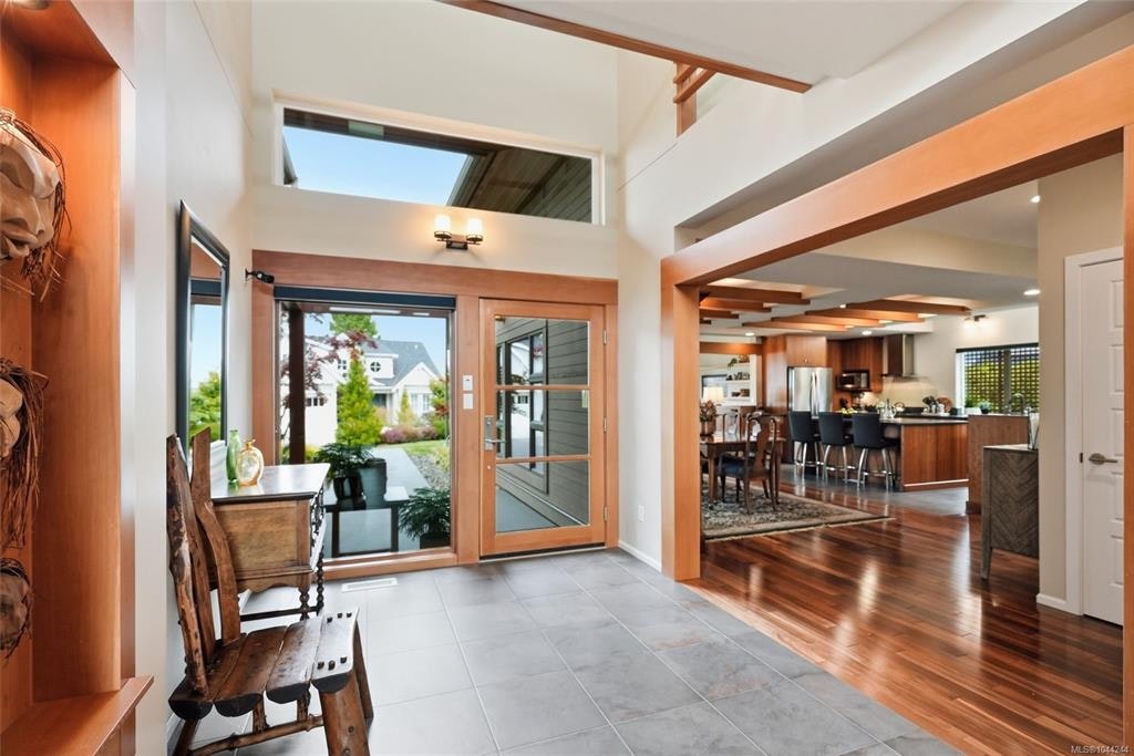 880 Bluffs Drive, Qualicum Beach, BC, V9K 0A2 - 17
