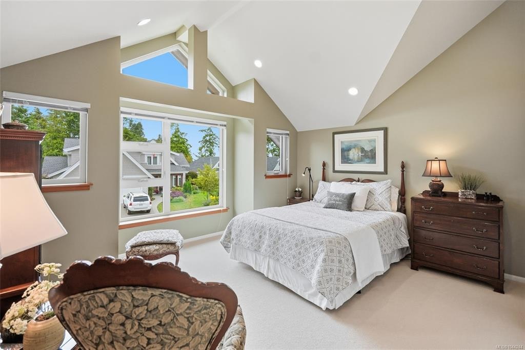 880 Bluffs Drive, Qualicum Beach, BC, V9K 0A2 - 7