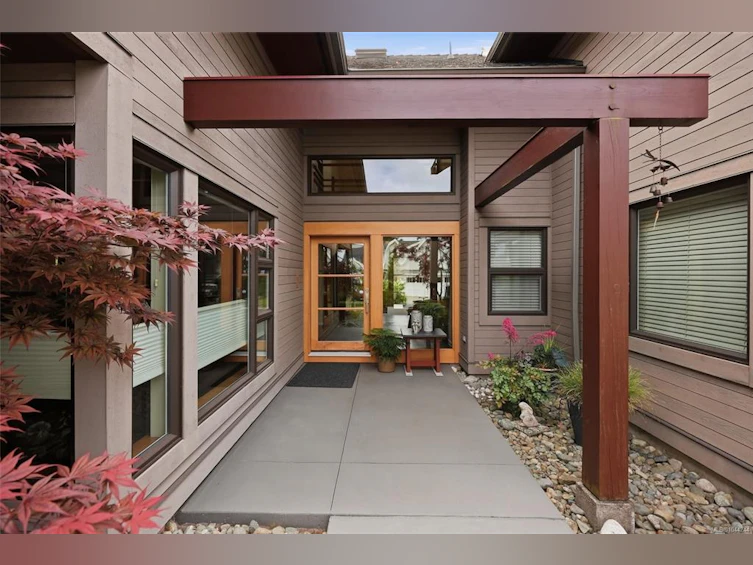 880 Bluffs Drive, Qualicum Beach, BC, V9K 0A2 - 16