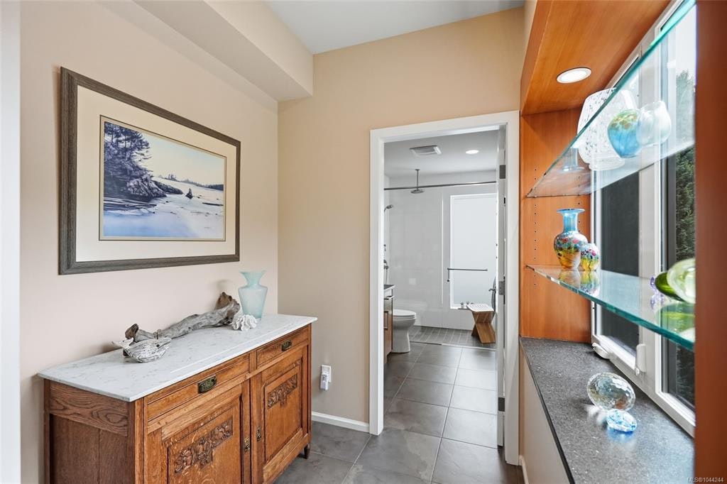880 Bluffs Drive, Qualicum Beach, BC, V9K 0A2 - 38