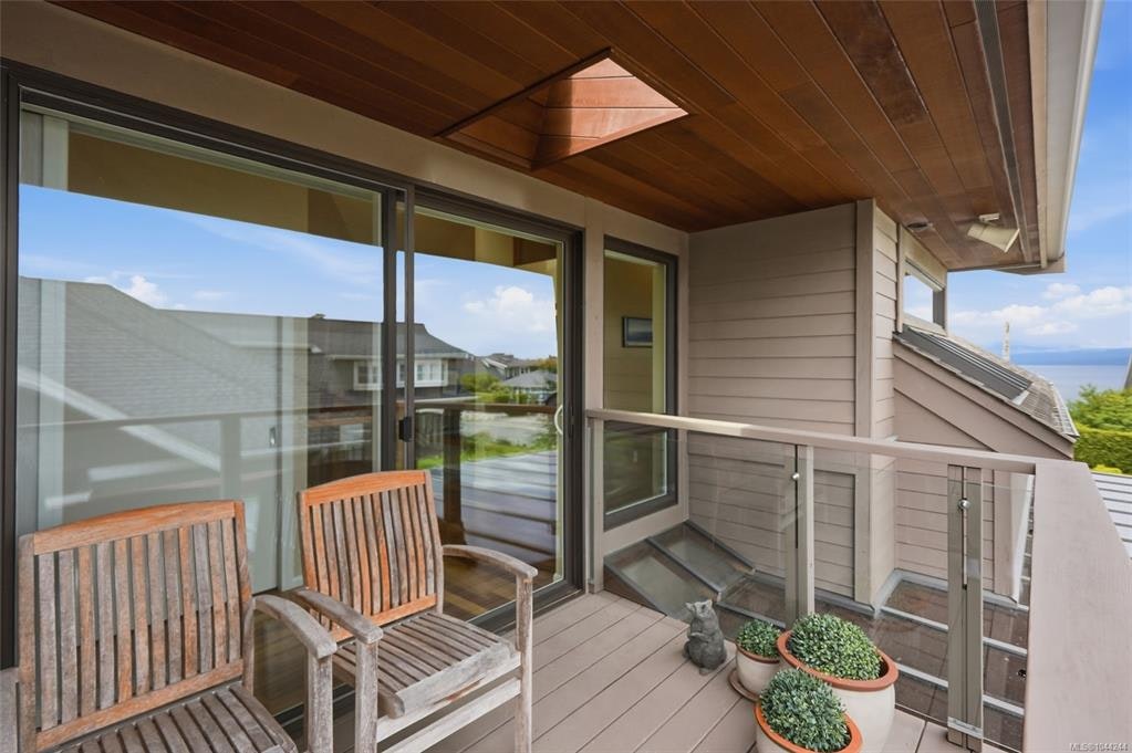880 Bluffs Drive, Qualicum Beach, BC, V9K 0A2 - 42