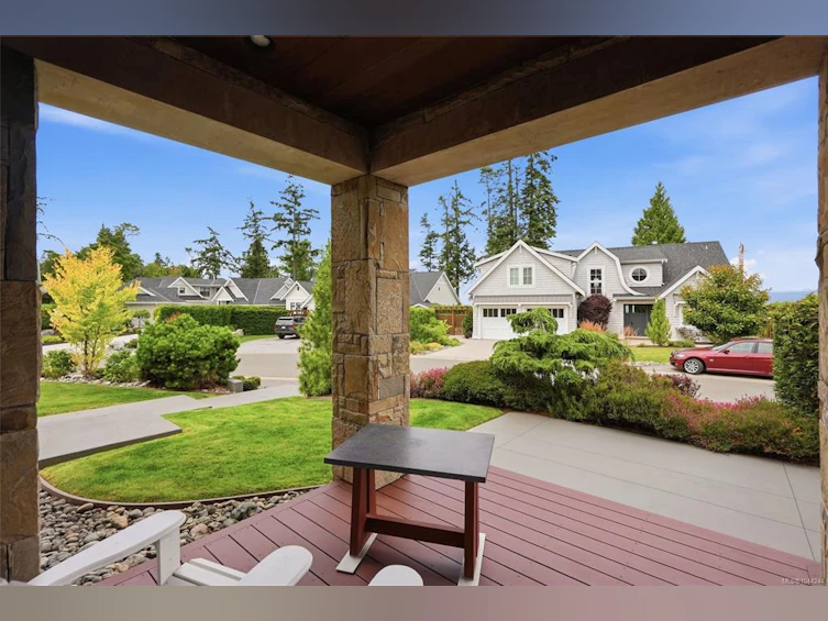 880 Bluffs Drive, Qualicum Beach, BC, V9K 0A2 - 22